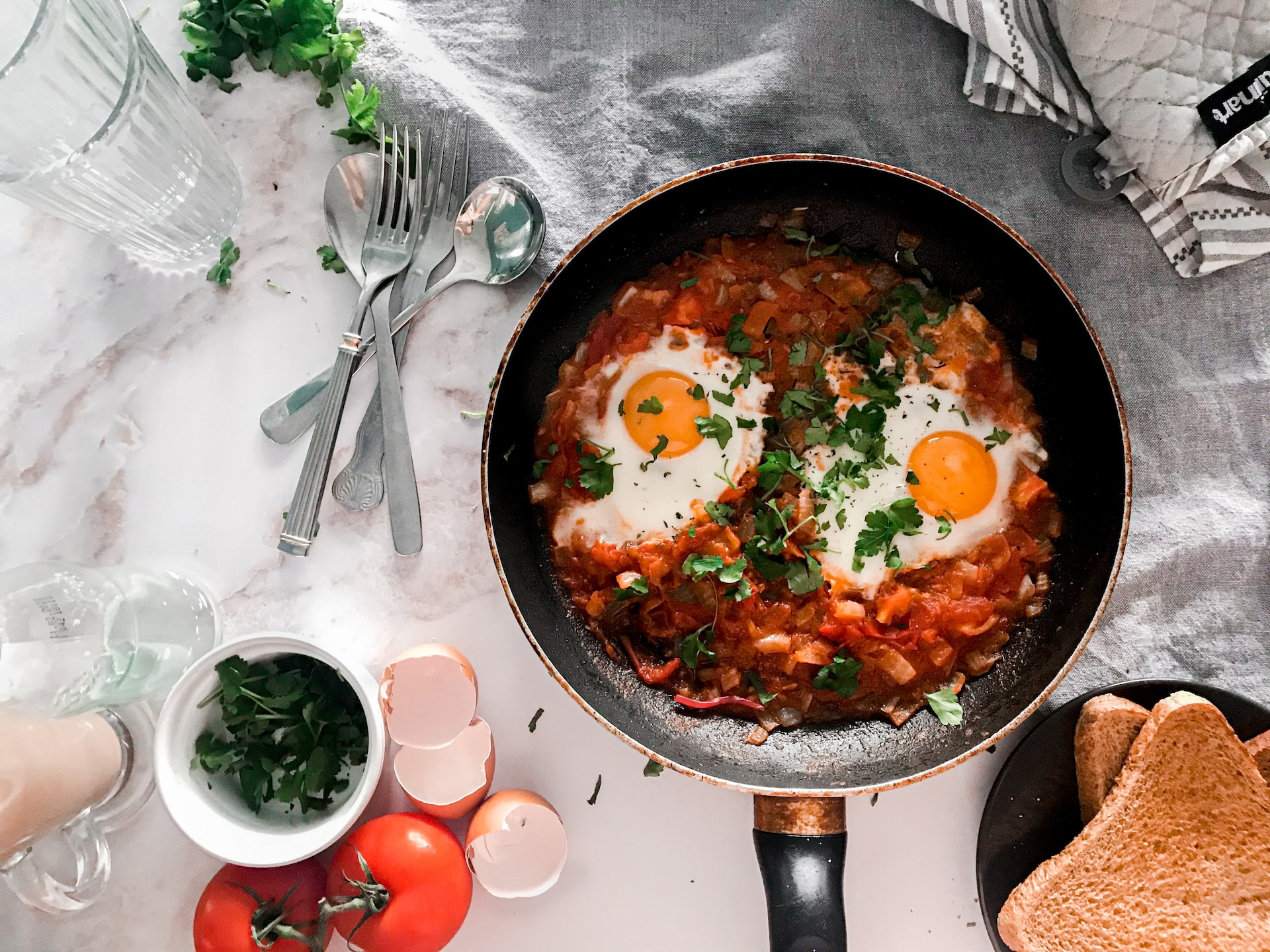 Shakshuka Eggs